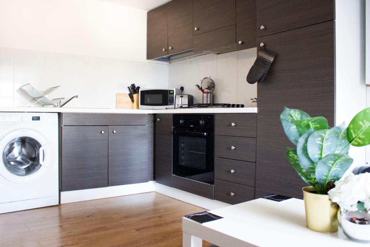 Town Centre Apartment With Free Parking Лафборо Экстерьер фото
